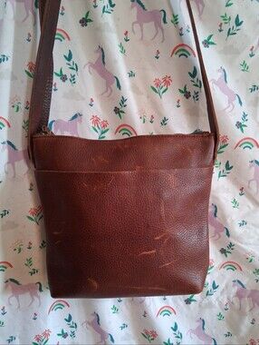 Duluth Lifetime Leather Burgundy Pebble Full-Grain Causal Crossbody Purse Bag